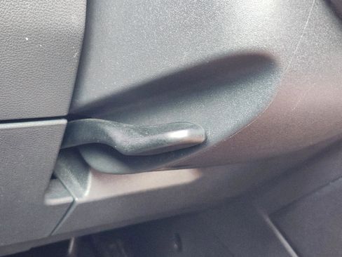 Used 2022 Volkswagen Tiguan SE R-Line image 14