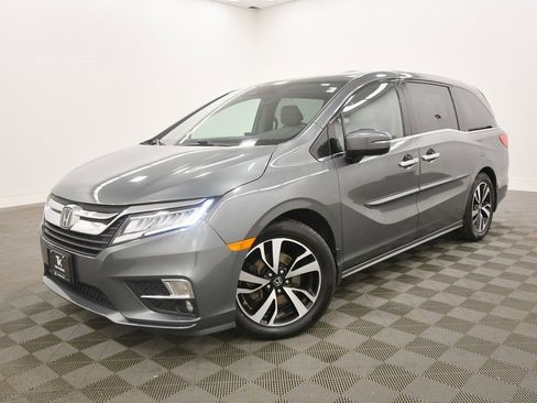 Certified 2018 Honda Odyssey Elite image 2