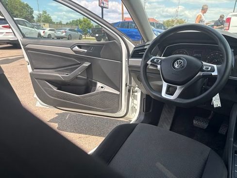 Used 2019 Volkswagen Jetta S w/ Driver Assistance Package FWD image 15