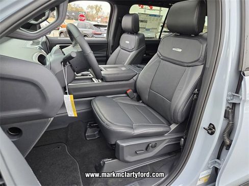 New 2025 Ford Expedition Platinum w/ Stealth Performance Package image 5