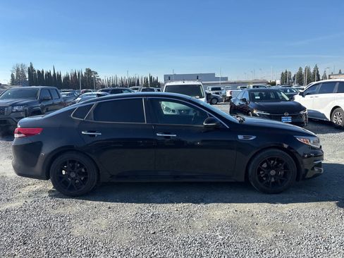 Used 2018 Kia Optima LX image 8