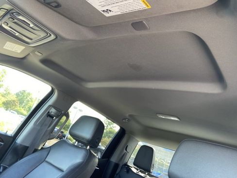 Used 2025 GMC Sierra 1500 SLT RWD image 30