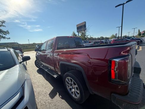 Used 2017 GMC Sierra 1500 Denali AWD/4WD image 4