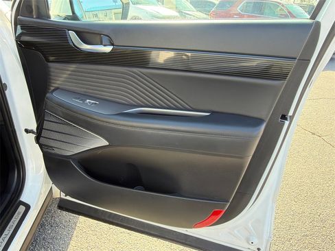 Used 2023 Hyundai Palisade Calligraphy image 14