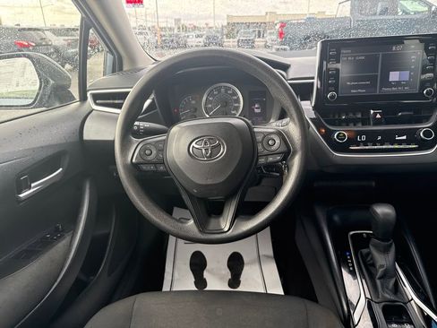 Used 2020 Toyota Corolla LE FWD image 22