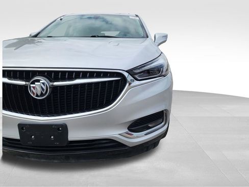 Used 2019 Buick Enclave Essence FWD image 10
