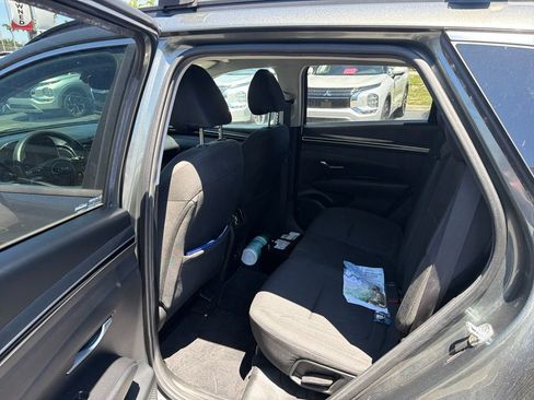 Used 2022 Hyundai Tucson SEL FWD image 11
