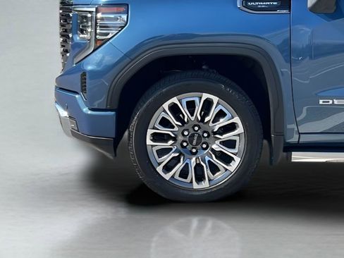 Used 2025 GMC Sierra 1500 Denali Ultimate AWD/4WD image 26