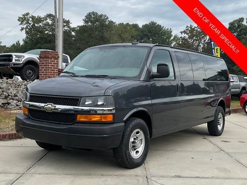 Used 2016 Chevrolet Express 3500 LT w/ LT Preferred Equipment Group image 3