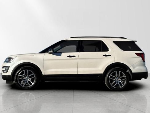 Used 2017 Ford Explorer Sport image 6