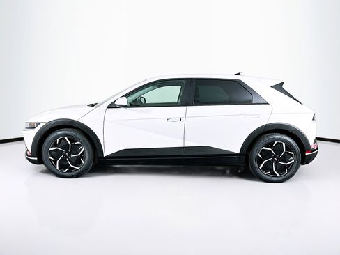 Used 2024 Hyundai Ioniq 5 SEL image 4