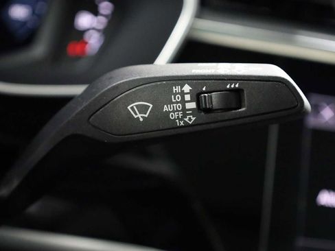 Certified 2025 Audi Q3 2.0T Premium w/ Convenience Package image 28