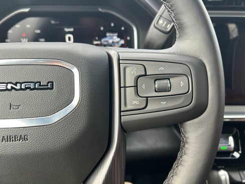 New 2025 GMC Sierra 2500 Denali Ultimate w/ Max Trailering Package image 18