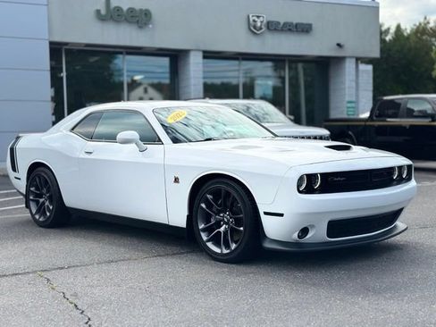 Used 2023 Dodge Challenger R/T Scat Pack w/ Plus Package RWD image 7