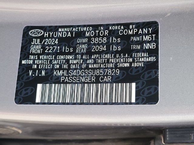 Used 2025 Hyundai Elantra SEL FWD image 19