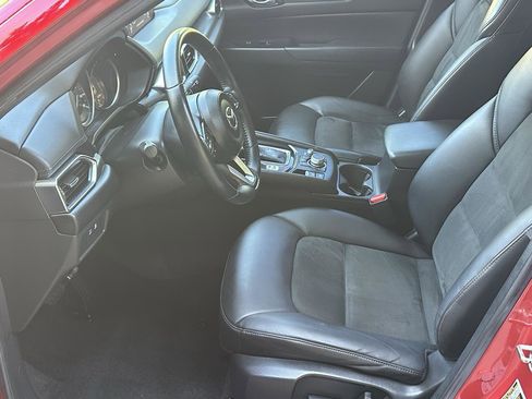 Used 2020 MAZDA CX-5 Touring FWD image 12
