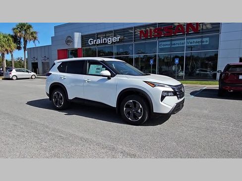 New 2026 Nissan Rogue SV image 36