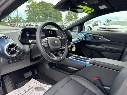 Used 2026 Chevrolet Equinox EV LT AWD/4WD image 23
