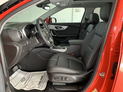 New 2025 Chevrolet Blazer LT image 12