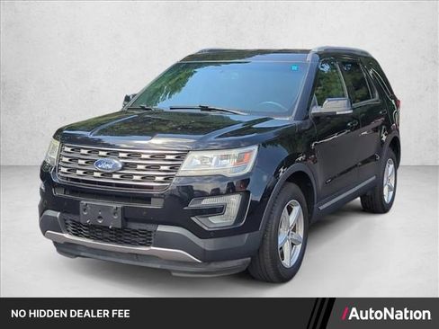 Used 2016 Ford Explorer XLT w/ Equipment Group 202A AWD/4WD image 1