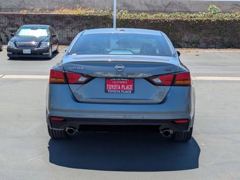 Used 2024 Nissan Altima 2.5 SR image 9