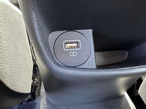 Used 2023 Hyundai Kona SE AWD/4WD image 14