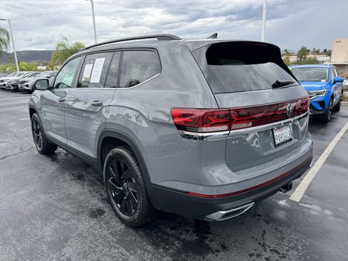Used 2026 Volkswagen Atlas SE FWD image 7