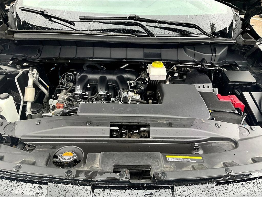 Used 2025 Nissan Pathfinder SL AWD/4WD image 33