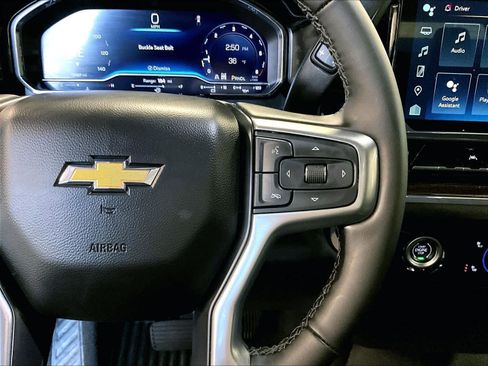 Used 2024 Chevrolet Silverado 1500 LT image 24