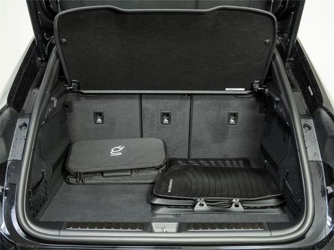 New 2026 Porsche Macan 4S Electric AWD/4WD image 31