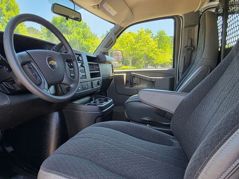 Certified 2024 Chevrolet Express 2500 w/ Driver Convenience Package RWD image 15