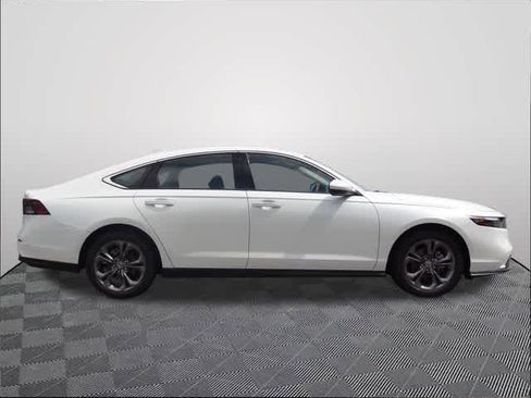Used 2024 Honda Accord EX image 4