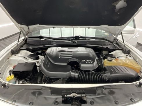 Used 2015 Dodge Charger SE w/ Popular Equipment Group image 28