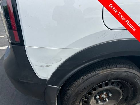 Used 2025 Nissan Kicks S AWD/4WD image 5