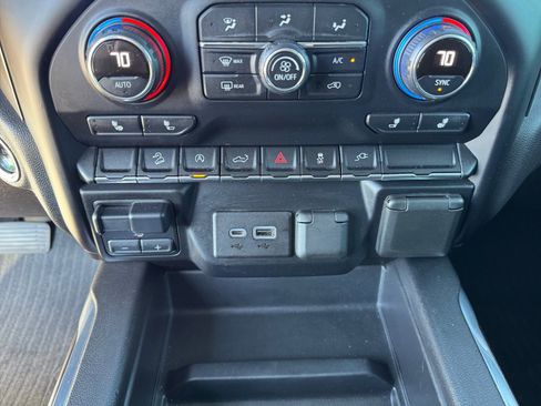 Used 2020 Chevrolet Silverado 1500 RST image 31