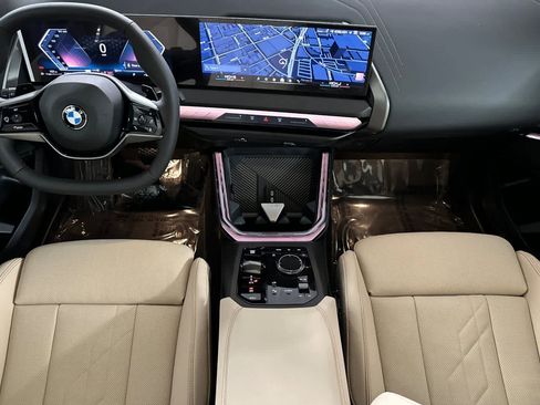 Used 2026 BMW X3 xDrive30 w/ Premium Package AWD/4WD image 3