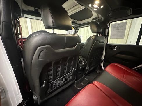 Used 2023 Jeep Wrangler Unlimited Rubicon 4xe image 23