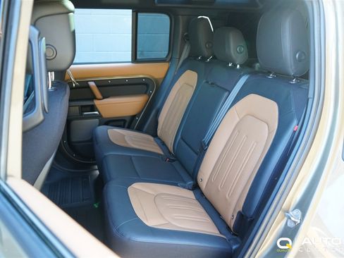 Used 2021 Land Rover Defender 110 X image 36