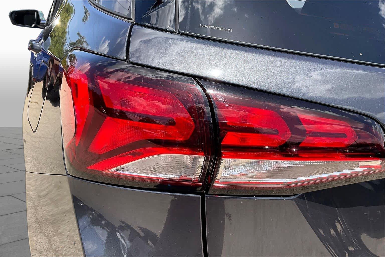 Used 2022 Chevrolet Equinox LT FWD image 28
