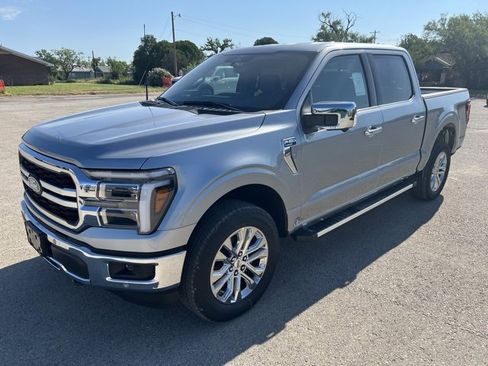 New 2025 Ford F150 Lariat w/ Equipment Group 501A Mid image 3