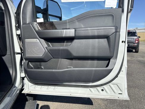 New 2025 Ford F350 Lariat w/ Lariat Ultimate Package image 28