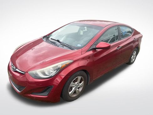 Used 2014 Hyundai Elantra SE FWD image 1