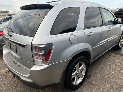Used 2005 Chevrolet Equinox LT w/ Preferred Equipment Group AWD/4WD image 13