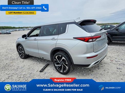 Used 2022 Mitsubishi Outlander SE FWD image 3