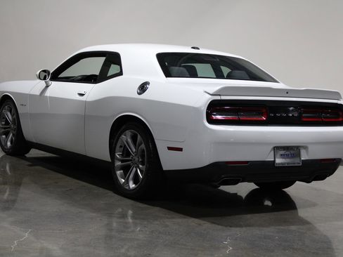 Used 2020 Dodge Challenger R/T image 9