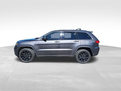 Certified 2020 Jeep Grand Cherokee Altitude image 9