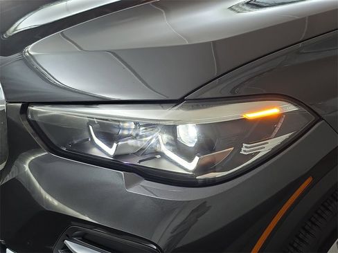 Used 2023 BMW X5 xDrive45e image 33