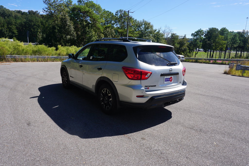 Used 2019 Nissan Pathfinder SL FWD image 24
