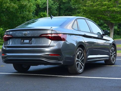 Used 2023 Volkswagen Jetta Sport FWD image 5