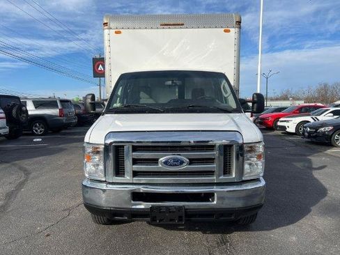 Used 2017 Ford E-350 and Econoline 350 Super Duty w/ Power Windows & Locks Group RWD image 3
